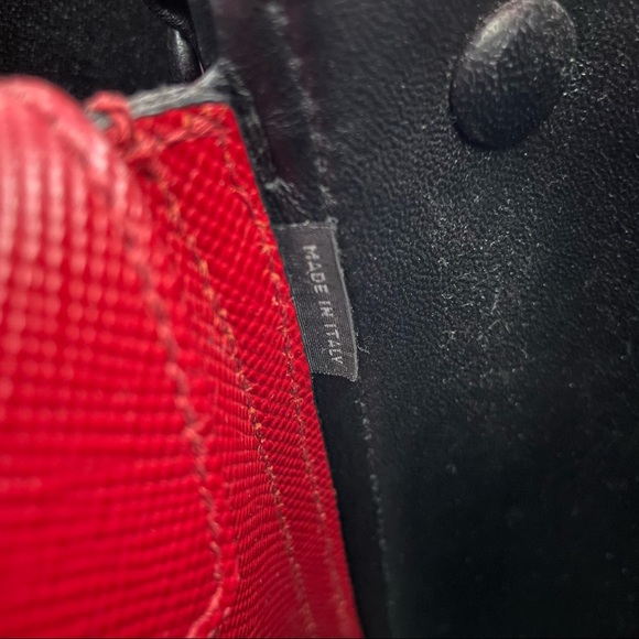 Prada Saffiano Cuir Double red Large Tote bag - Picture 8 of 13